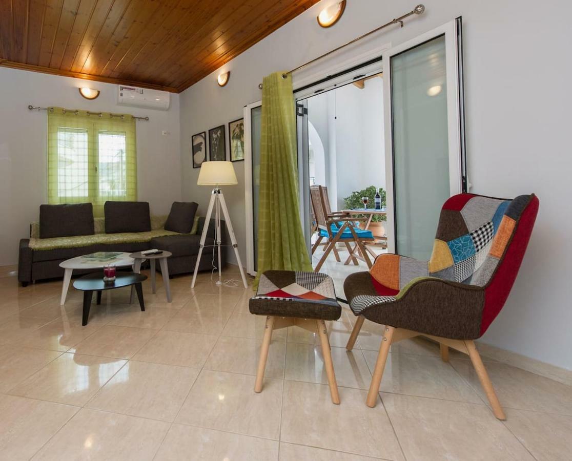 Thano'S Stylish Flat Just 150M To The Beach Faraí Εξωτερικό φωτογραφία