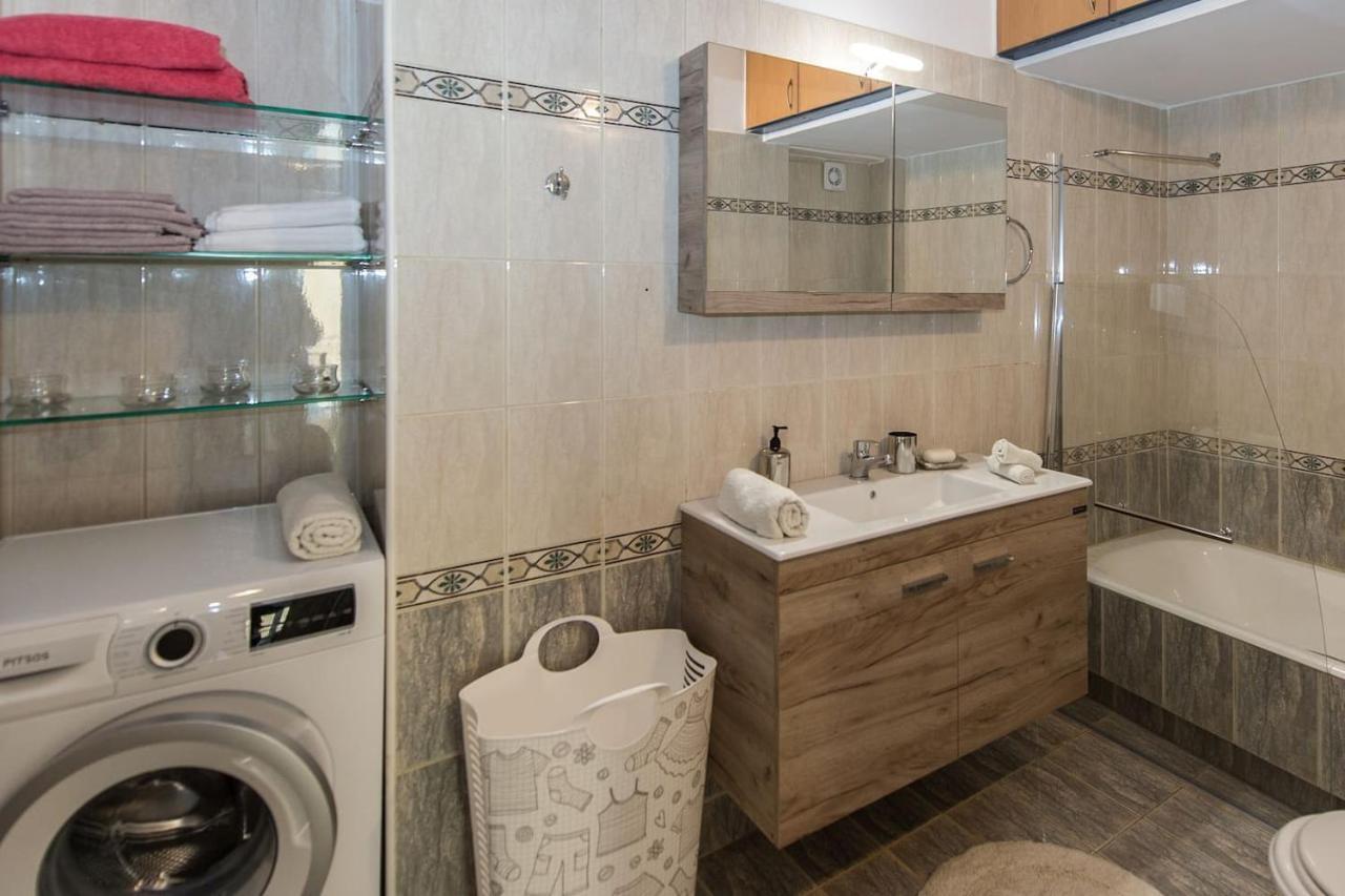 Thano'S Stylish Flat Just 150M To The Beach Faraí Εξωτερικό φωτογραφία